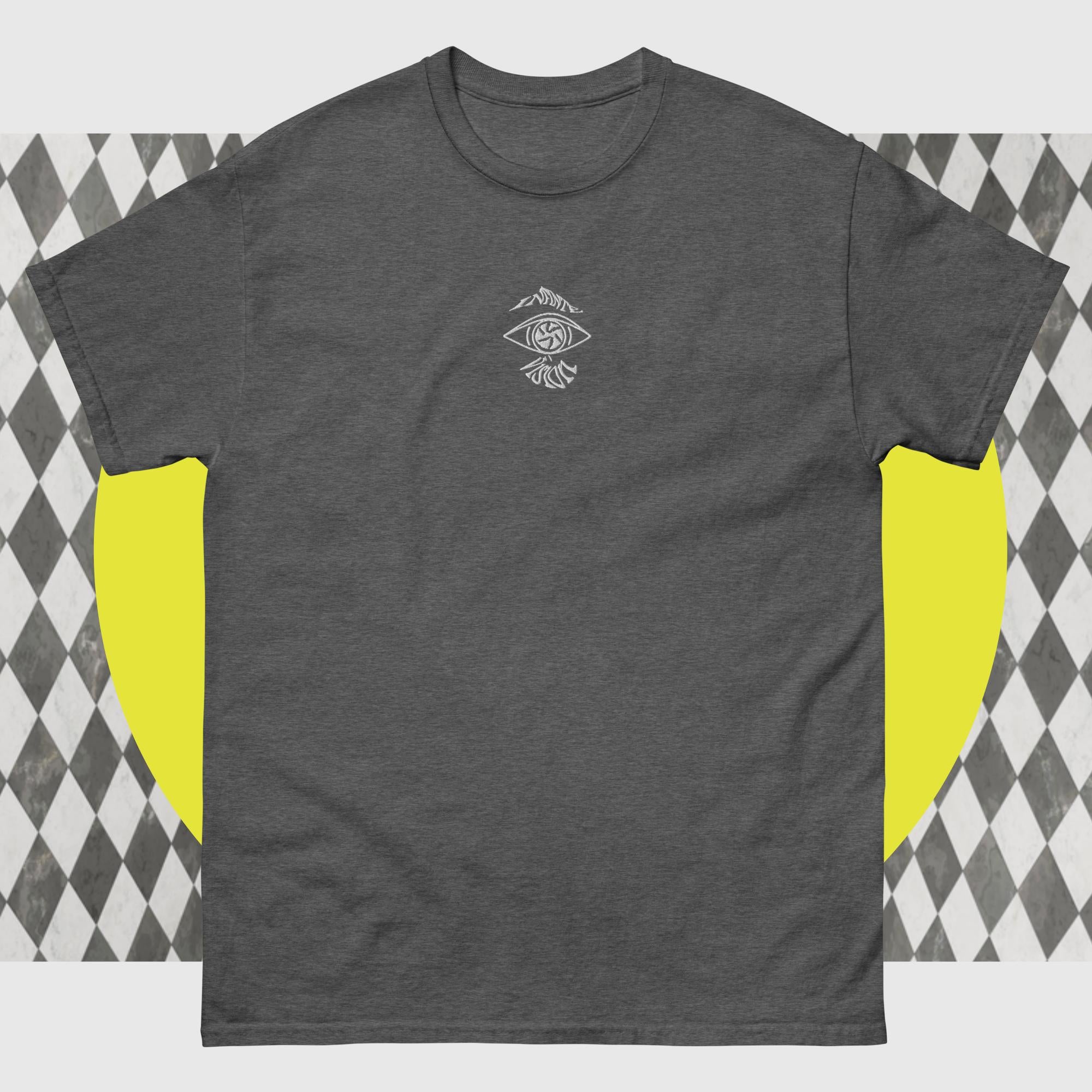 IV  classic tee